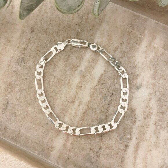 925 Sterling Silver Figaro Chain Bracelet Flat Link Bracelet Dainty Bracelet - Picture 1 of 3